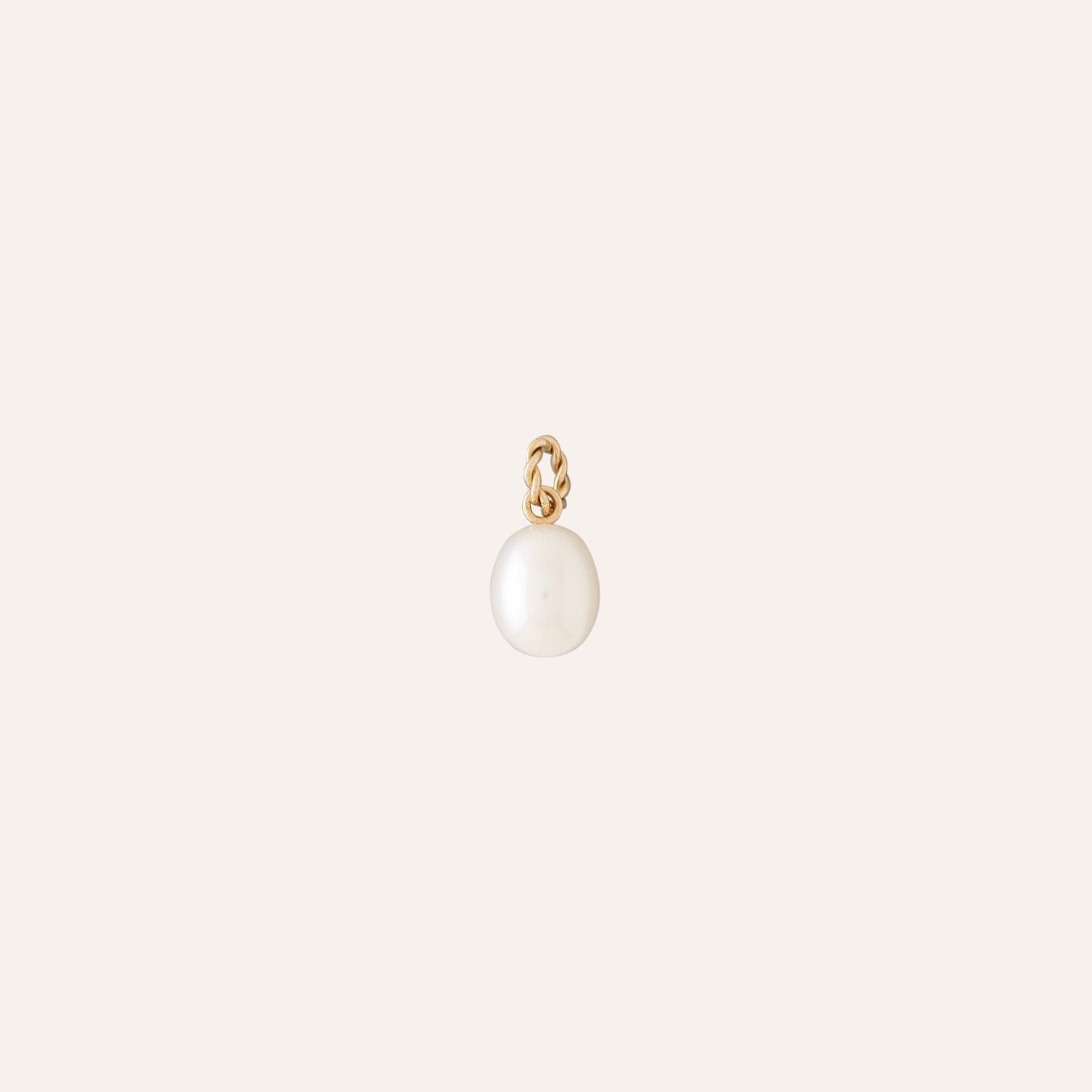 18K Freshwater Oval Pearl Charm