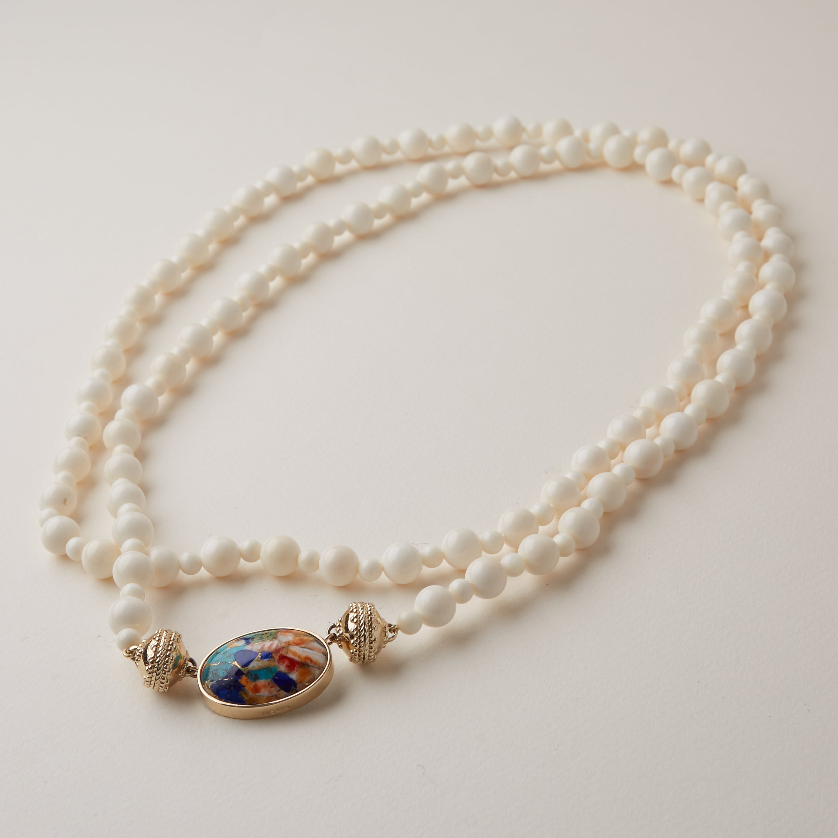 Victoire Multisize Conch Shell Necklace