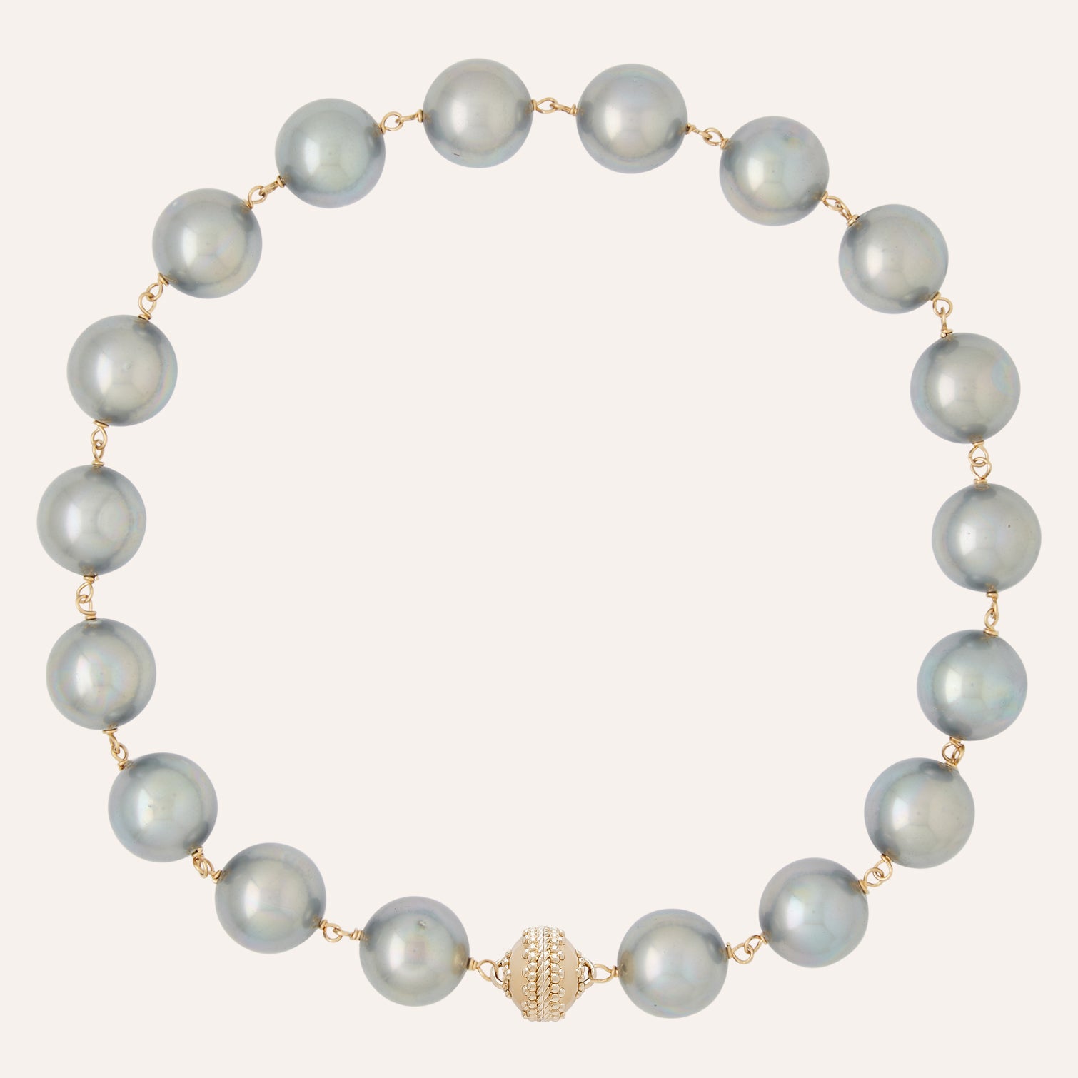 Caspian Victoire 16mm Grey Shell Pearl Necklace