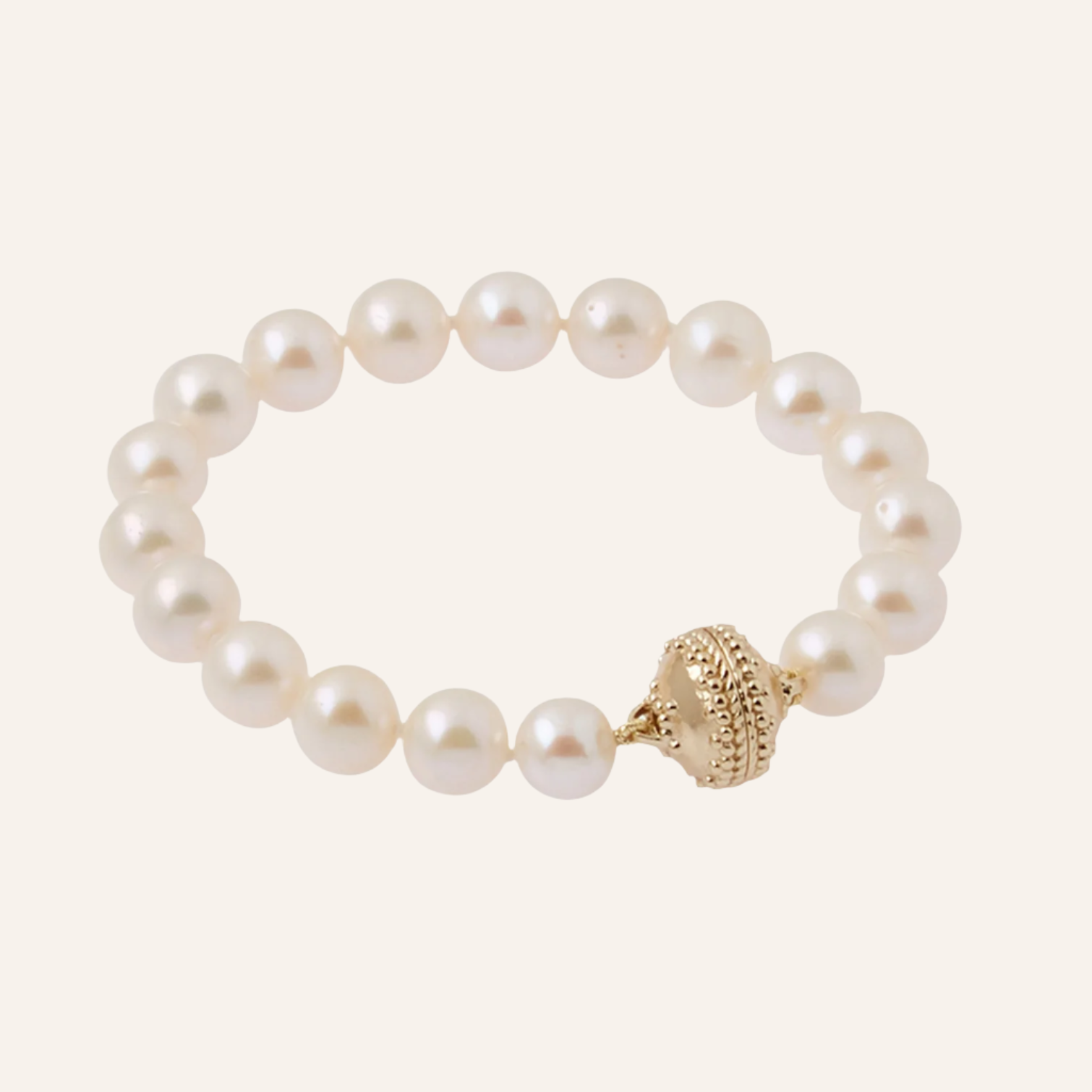 The White Pearl Bracelet